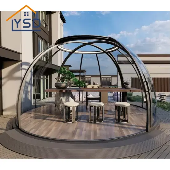 Transparent Glass Cabin