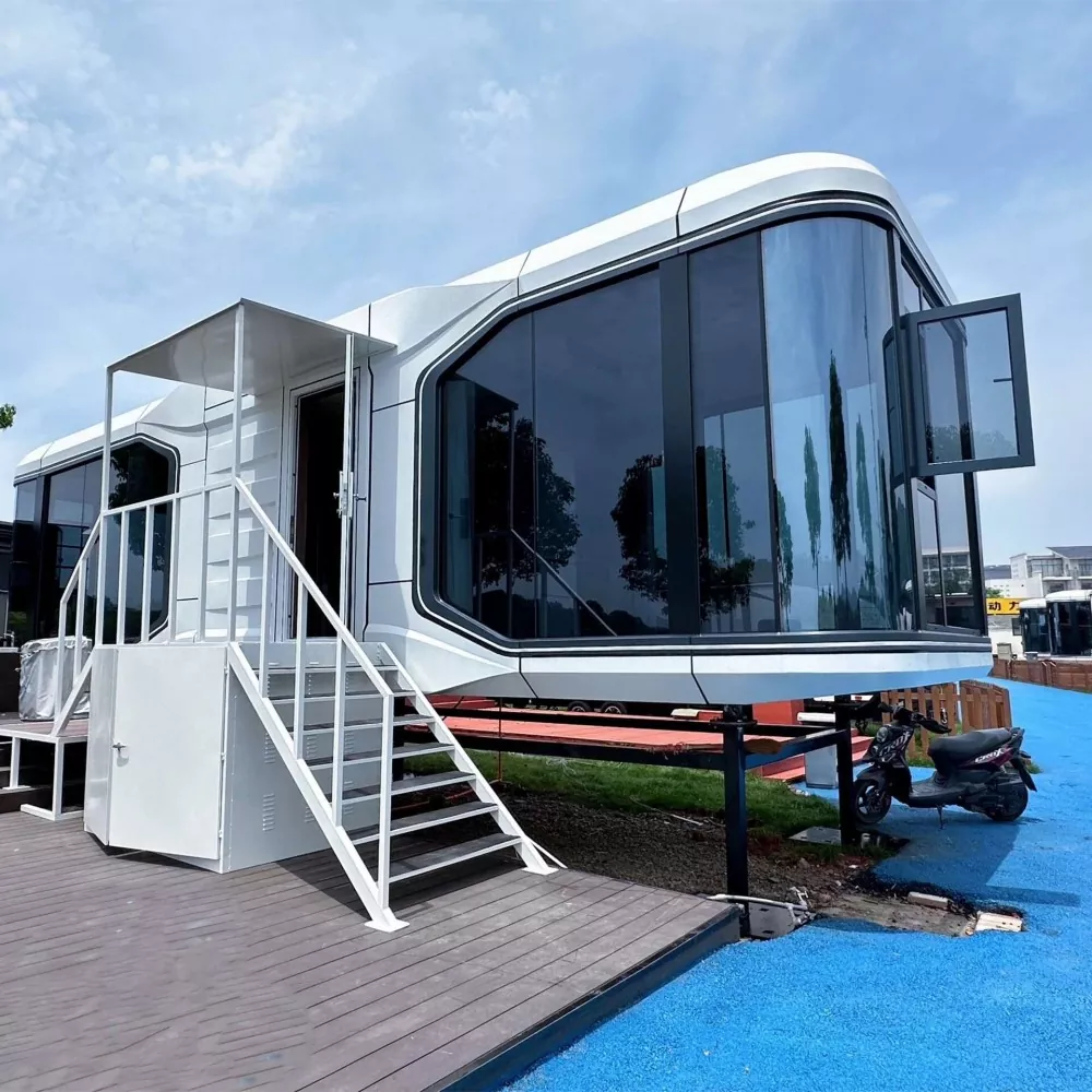Capsule House